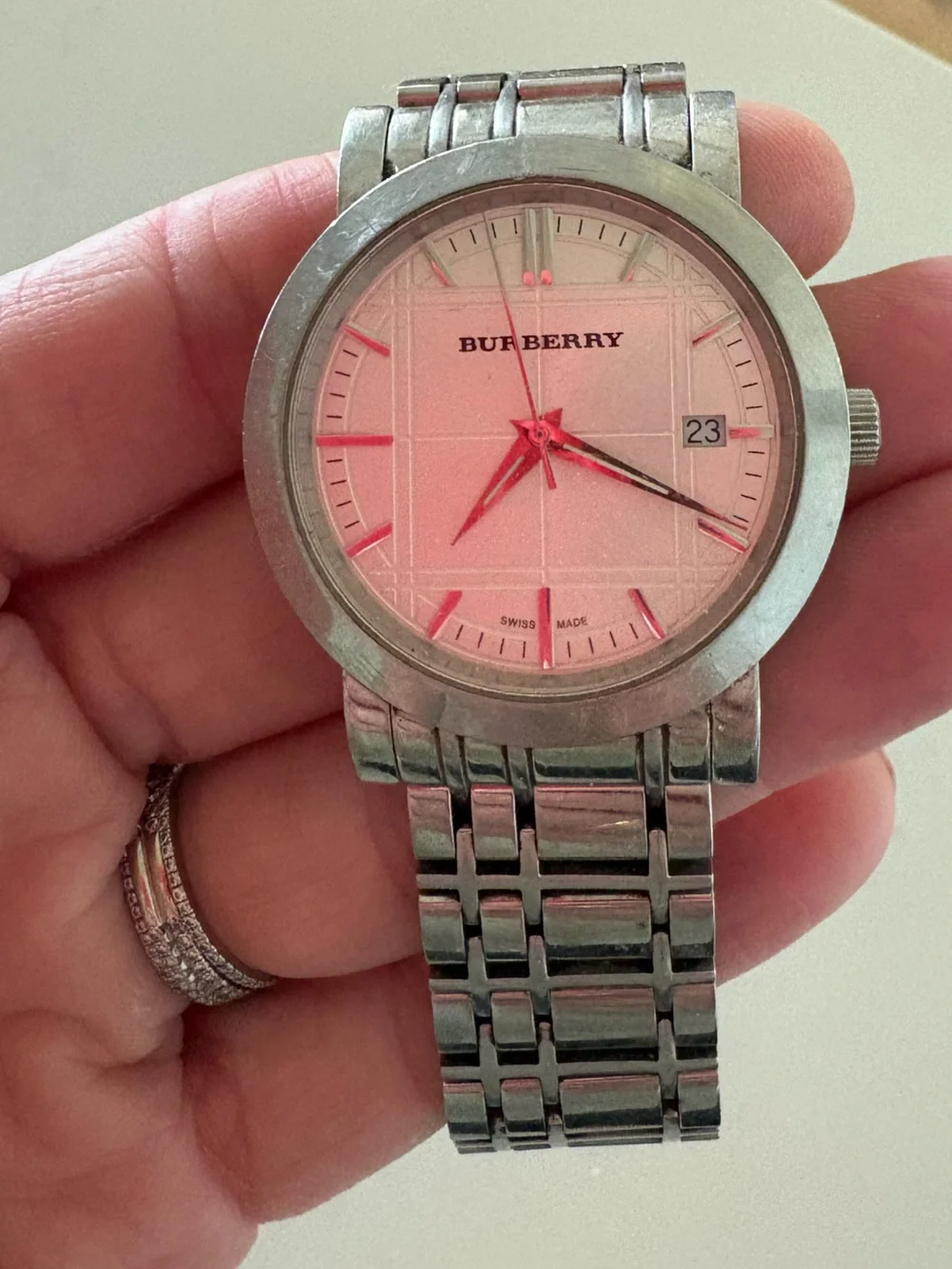 Burberry Silver and White Stainless Steel Quartz Round Watch